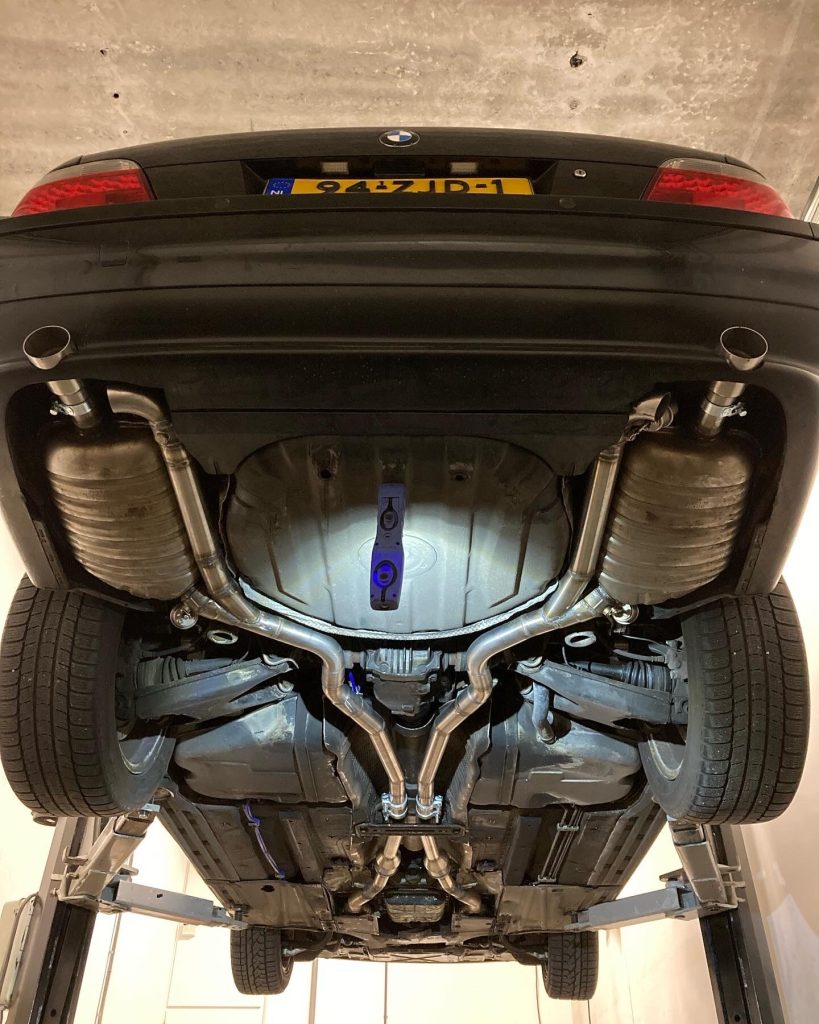 BMW 7 serie uitlaat op maat met dubbele kleppen met bypass