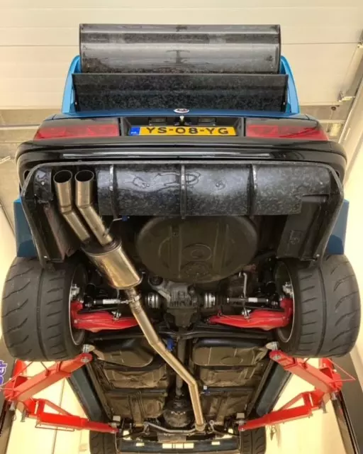 BMW E30 3 inch uitlaat op maat