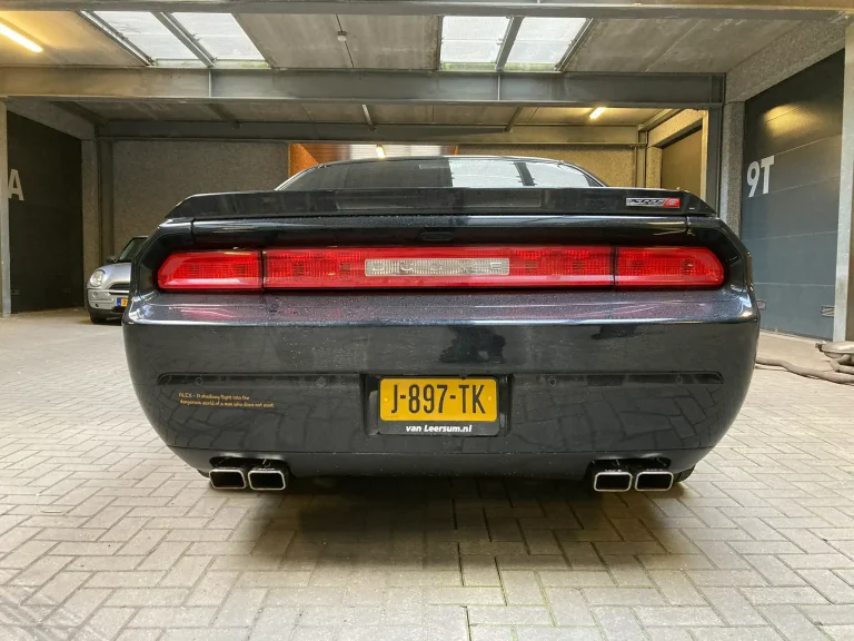 Dodge challenger sierstukken