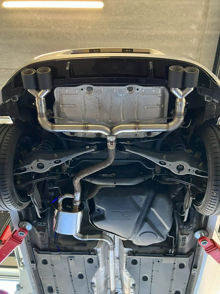 Golf 7 Dubbele uitlaten, kleppendemper en sierstukken