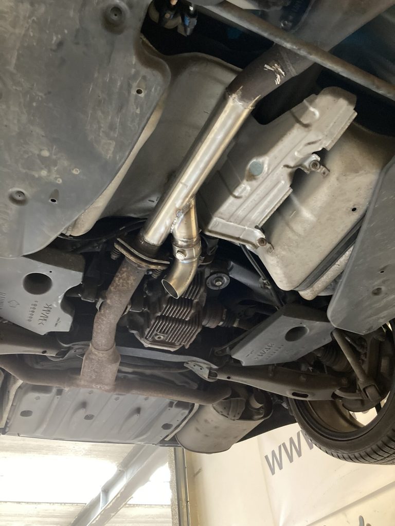 Lexus is250 middendemper delete cut out klep