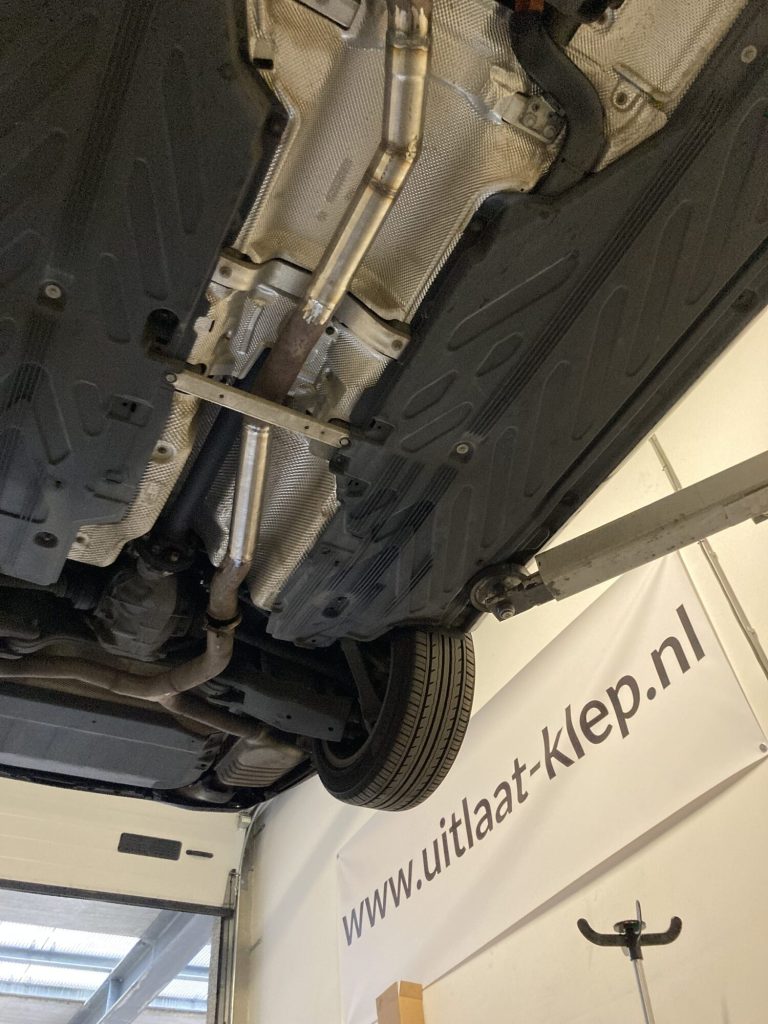 Mercedes C klasse middendempers delete