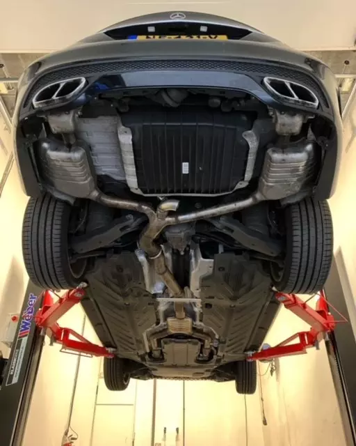 Mercedes C400 cut out klep